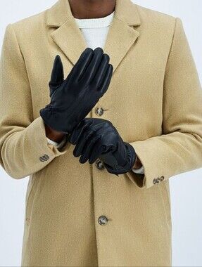 NWT, Isotoner Men's Black Dress Gloves Size XL.